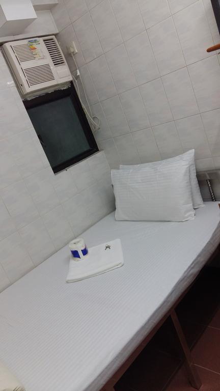 New Yan Yan Guest House Reception 9Th Floor Flat E4 E6 Hongkong Exterior foto